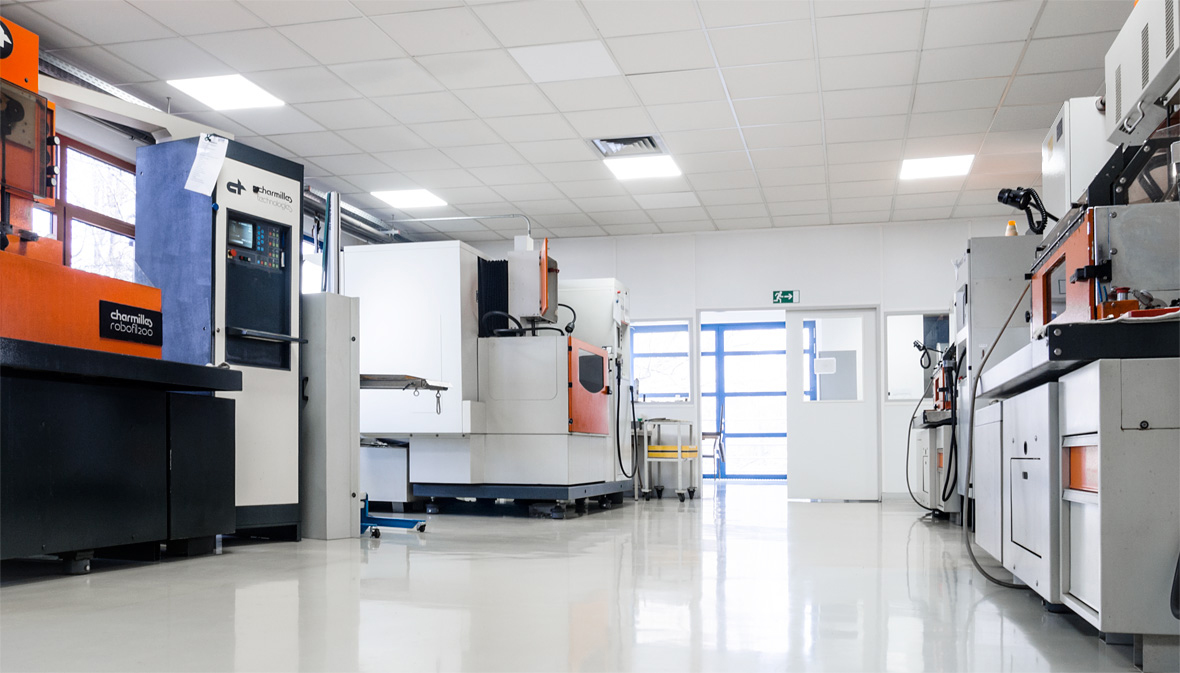 HPT Kathenbach GmbH, Lüdenscheid, Sauerland, Dienstleister, Werkzeugbau, Formenbau, Sondermaschinenbau, Vermietung von Werkzeugmaschinen, hochwertig, Mieten, Maschinenvermietung, Material, Ausleihen, Vermittlung, Gutachter, Stanzwerkzeuge, Folgeverbundwerkzeuge, Südwestfalen, Entlastung, Unterstützung, Freiheit, Flexibilität, für Werkzeugmechaniker, faire Preis, wettbewerbsfähig, zukunftsorientiert, Zukunft des Werkzeugbaus, Prozessoptimierung, Wettbewerbsvorteil, Handwerkskunst